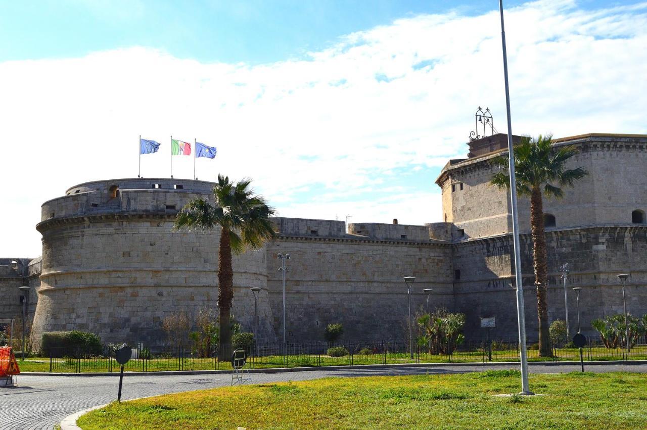 Apartamento Domus Cavour Civitavecchia Exterior foto