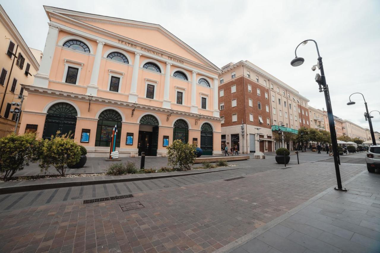 Apartamento Domus Cavour Civitavecchia Exterior foto