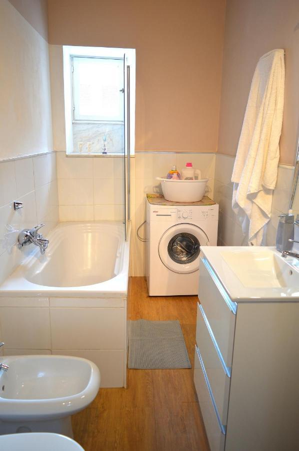 Apartamento Domus Cavour Civitavecchia Exterior foto