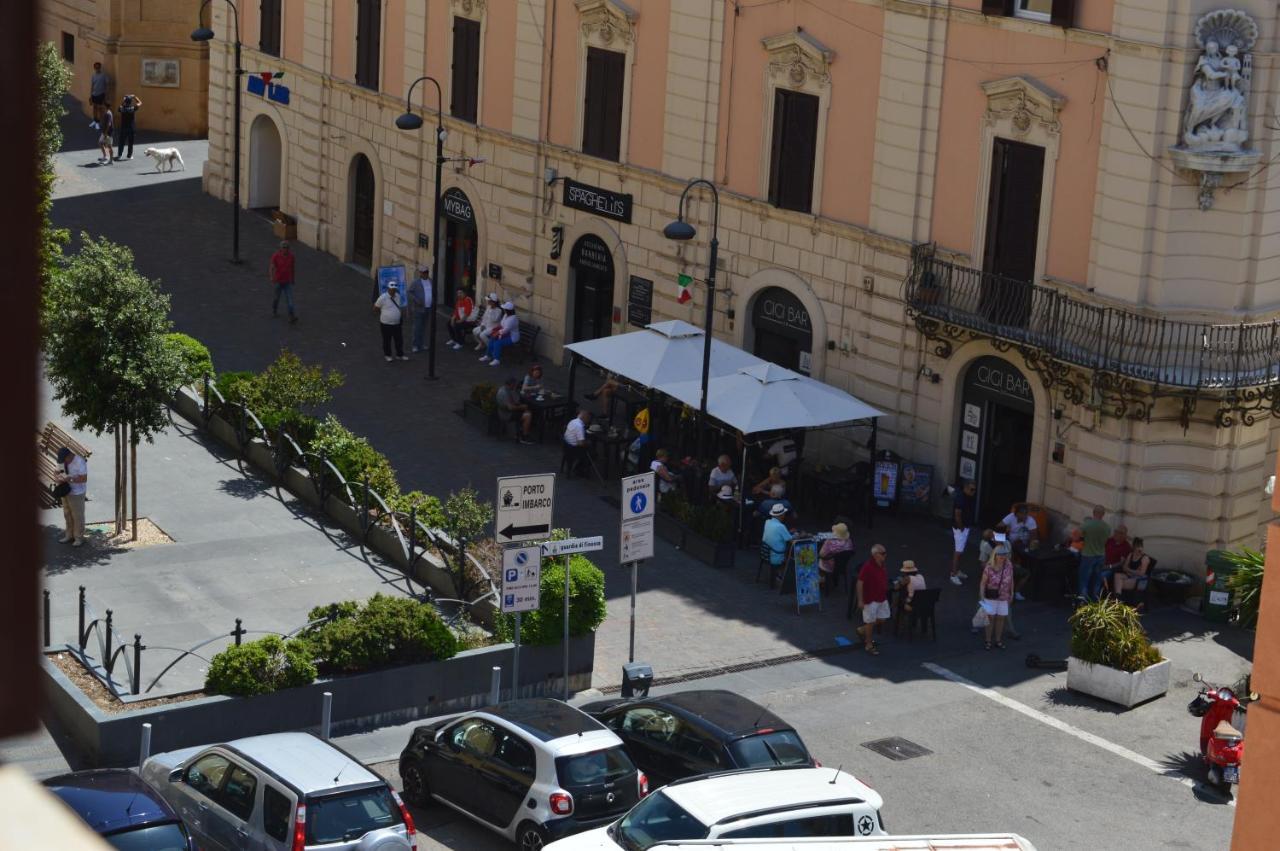 Apartamento Domus Cavour Civitavecchia Exterior foto