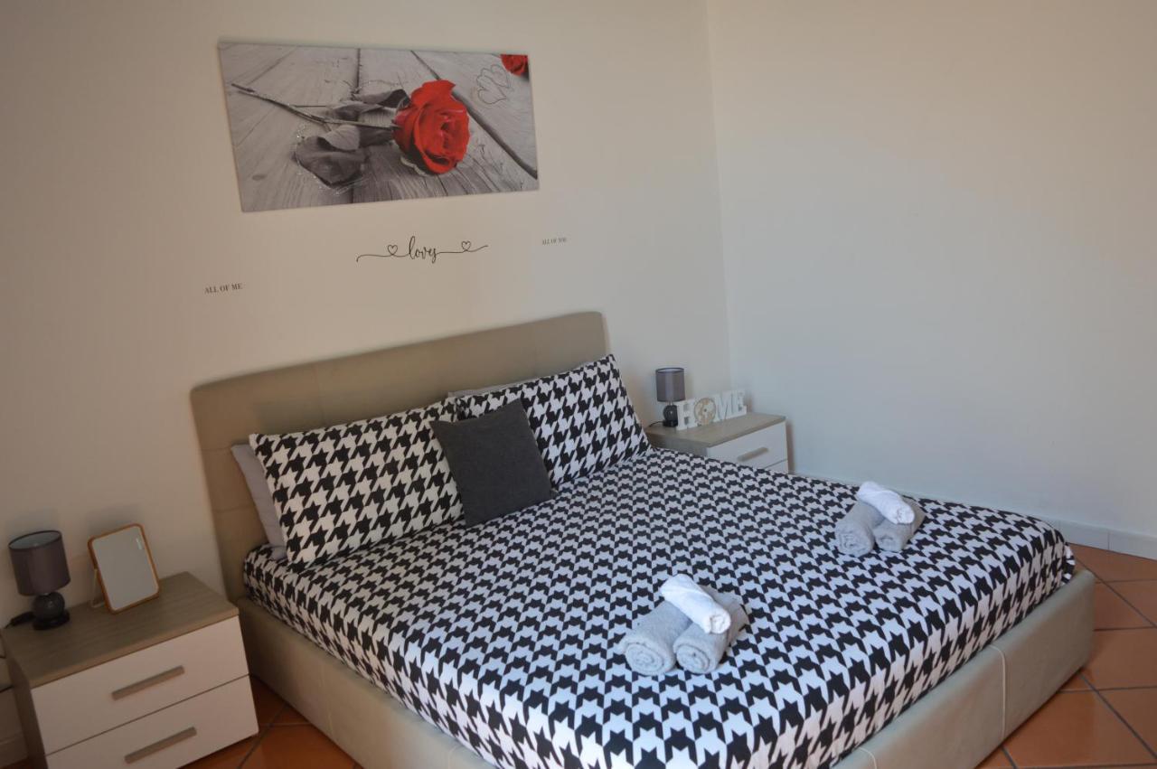 Apartamento Domus Cavour Civitavecchia Exterior foto