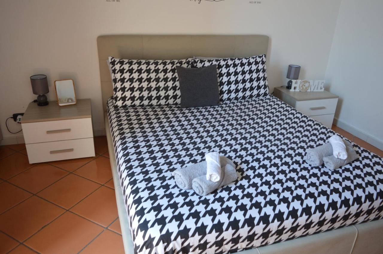 Apartamento Domus Cavour Civitavecchia Exterior foto